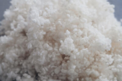 Detailaufname Bio Wollflocken für Fau Wolles Kissen